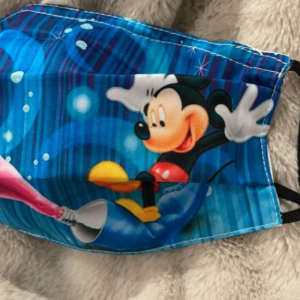 6/$20 New Mickey face mask